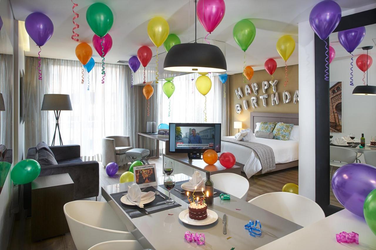 Hotel 100 Luxury Suites By Preferred Bogota Ngoại thất bức ảnh A party room at the hotel