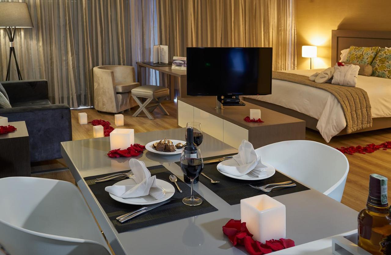 Hotel 100 Luxury Suites By Preferred Bogota Ngoại thất bức ảnh A suite at the hotel