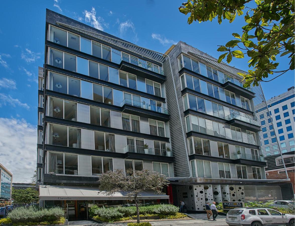 Hotel 100 Luxury Suites By Preferred Bogota Ngoại thất bức ảnh The building of the Embassy of the United Kingdom in Bogotá