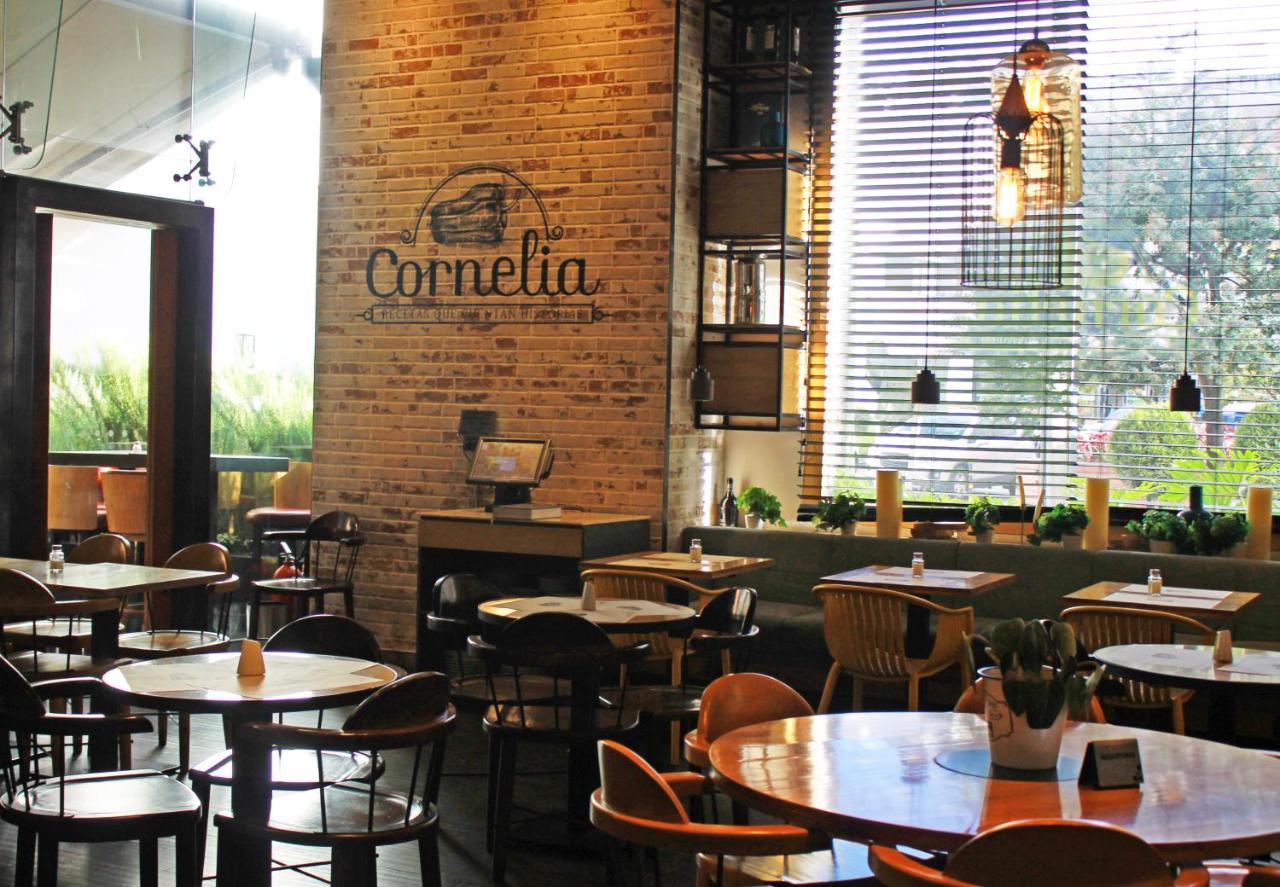 Hotel 100 Luxury Suites By Preferred Bogota Ngoại thất bức ảnh Cornelia