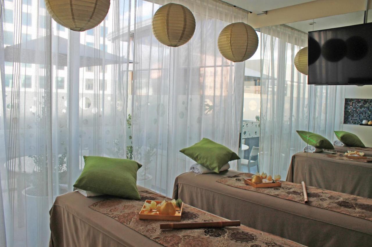 Hotel 100 Luxury Suites By Preferred Bogota Ngoại thất bức ảnh The interior of the restaurant