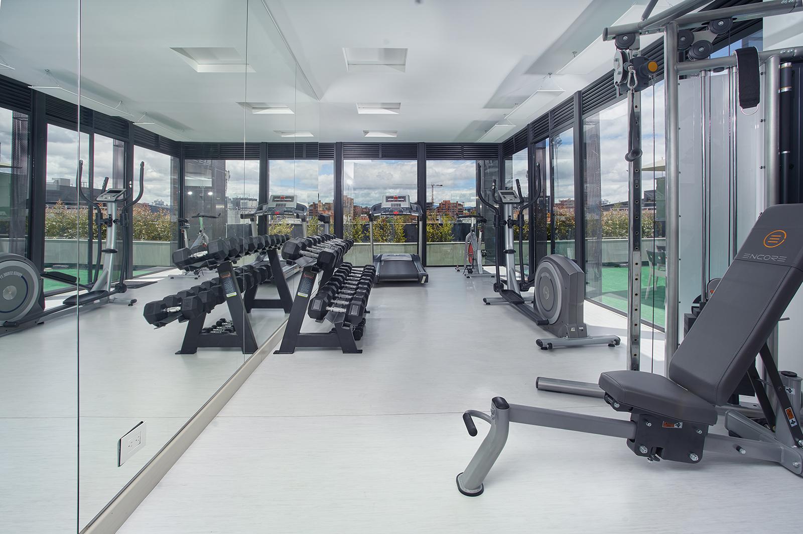 Hotel 100 Luxury Suites By Preferred Bogota Ngoại thất bức ảnh The gym at the London Business School
