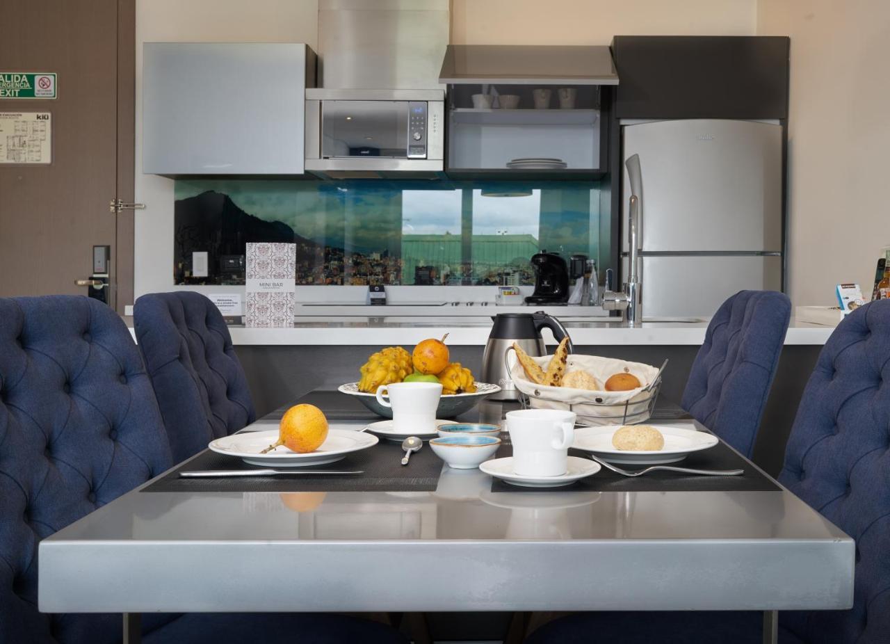 Hotel 100 Luxury Suites By Preferred Bogota Ngoại thất bức ảnh A modern kitchen